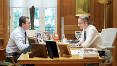 Μητσοτάκης: Συναντήθηκε με τον νέο Γραμματέα της ΝΔ, Κώστα Σκρέκα