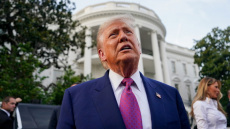 Νέα παράταση από Τραμπ για τη λειτουργία του TikTok στις ΗΠΑ - 90 ημέρες για επίτευξη συμφωνίας

