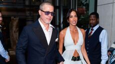 Μπραντ Πιτ:  Η στιγμή που αποφεύγει το φιλί της συντρόφου του στο κόκκινο χαλί - Δείτε το βίντεο