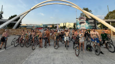 Γέμισε γυμνούς ποδηλάτες η Θεσσαλονίκη - Δείτε φωτογραφίες