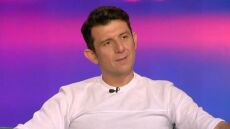 Μιχάλης Οικονόμου: Ο γιος μας λέει ότι έχει δυο μπαμπάδες, οι δασκάλες του το διαχειρίζονται συμπεριληπτικά