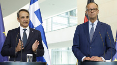 Επικοινωνία Μητσοτάκη - Μερτς: Συζήτησαν για τις εξελίξεις στη Μέση Ανατολή