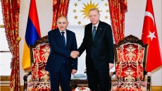Οι εξελίξεις στον Νότιο Καύκασο και στην ευρύτερη περιοχή συζητήθηκαν κατά τη συνάντηση Ερντογάν - Πασανιάν στην Τουρκία 