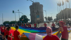 Ένα πολύχρωμο πλήθος κατέβηκε στο κέντρο της Θεσσαλονίκης για το 13ο Pride - Δείτε βίντεο και φωτογραφίες
