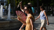 Καιρός: Διήμερο κύμα ζέστης με 40άρια την επόμενη εβδομάδα - «Δεν θα είναι καύσωνας» λέει ο Μαρουσάκης