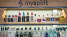 Ανδρέας Διακοδημήτρης, o πρώτος sommelier ελληνικών αποσταγμάτων