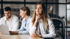 Έτσι βγαίνεις διπλά κερδισμένος με τα νέα επιδοτούμενα σεμινάρια της ΔΥΠΑ