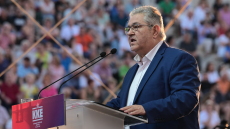 Κουτσούμπας: Με το μεγαλειώδες έργο του ο Θεοδωράκης απαθανάτισε όλο το έπος της λαϊκής πάλης