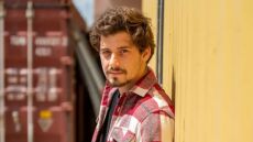 Γιώργος Αμούτζας: Δεν θεωρώ πως ο χώρος του θεάτρου είναι ένα μεγάλο κρεβάτι, δεν ένιωσα ποτέ πως κάποιος ξεπέρασε τα όρια