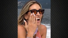 Η Αθηνά Οικονομάκου λέει ότι έδειξε το μονόπετρό της... για να πάψουν να τη ρωτάνε για τον Τσερέλα