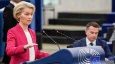 Σοσιαλιστές κατά Ούρσουλα φον ντερ Λάιεν για τον επόμενο προϋπολογισμό: Ανταρσία για τη μείωση των κοινωνικών δαπανών