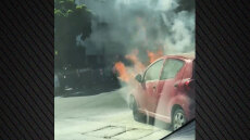 Βίντεο: Αυτοκίνητο τυλίχθηκε στις φλόγες στη Βασιλίσσης Σοφίας