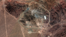 Ιράν: Οι αμερικανικοί βομβαρδισμοί κατέστρεψαν τη μια από τις τρεις πυρηνικές εγκαταστάσεις, λέει το NBC