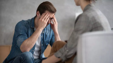 SOS από τα Κέντρα Πρόληψης Εξαρτήσεων για τον κίνδυνο αποδόμησης της απεξάρτησης