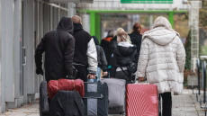 Η Γερμανία παγώνει την οικογενειακή επανένωση προσφύγων