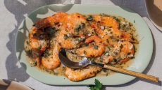 Μετά την παραλία: 6 καλοκαιρινές συνταγές για το τέλειο μεσημεριανό τραπέζι