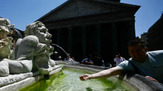 Η Ευρώπη σε κλοιό καύσωνα: Έρχονται μέχρι και 47άρια στην Ιβηρική - Σε συναγερμό 40 πόλεις και επαρχίες από τα Βαλκάνια έως την Ιταλία και τη Γαλλία, έκτακτα μέτρα