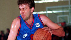 19 χρόνια χωρίς τον Μπόμπαν Γιάνκοβιτς - «Πατέρας, αγωνιστής, άνθρωπος που αγαπήθηκε όσο λίγοι» λέει ο Πανιώνιος για την θλιβερή επέτειο
