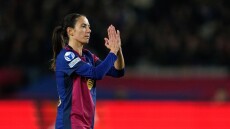 Αϊτάνα Μπονμάτι: Με μηνιγγίτιδα στο νοσοκομείο η κάτοχος της Χρυσής μπάλας - Δείτε φωτογραφία 