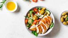 Mπορούμε να καταναλώσουμε 80γρ. πρωτεΐνης σε 1 μέρα; Ναι - Μια διατροφολόγος μάς λέει πώς