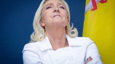 «Πάγο» στην πρόταση της Μαρίν Λεπέν για κλιματιστικά παντού βάζει η γαλλική κυβέρνηση
