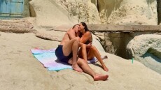 Η Νικόλ Ελευθεριάδου ανέβασε φωτογραφίες από τις διακοπές της με τον Σάσα Βεζένκοβ στην Κίμωλο 