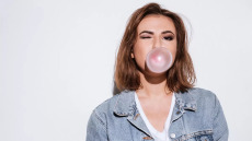 Καινοτόμος τσίχλα εξουδετερώνει έρπη και ιούς της γρίπης – Ποιο είναι το μυστικό συστατικό
