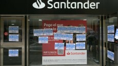 Μεγάλο τραπεζικό deal στη Βρετανία: Στη Santander μονάδα της Sabadell για £2,7 δισ.