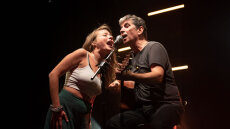 Σωκράτης Μάλαμας - Ιουλία Καραπατάκη: Συνεχίζουν τις συναυλίες τους τον Ιούλιο και τον Αύγουστο