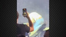 O Post Malone έπεσε από τη σκηνή κατά τη διάρκεια συναυλίας του - Δείτε το βίντεο