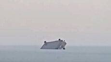 Αίγυπτος: Μαούνα ναυαγεί στον Κόλπο του Σουέζ, τουλάχιστον 4 νεκροί - Δείτε βίντεο