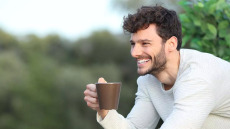 Μυστικό αντιγήρανσης ο καφές! Πόσα φλιτζάνια κάνουν το θαύμα τους
