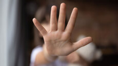 Ηράκλειο: Nέο ενδοοικογενειακό επεισόδιο με ξυλοδαρμό κόρης από τον πατέρα της