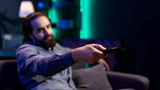 Μπορεί μια ώρα λιγότερη τηλεόραση να σώσει την καρδιά μας; Έρευνα απαντά