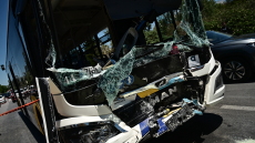 Σύγκρουση λεωφορείων στη Βούλα: Δώδεκα τραυματίες συνεχίζουν να νοσηλεύονται εκ των οποίων 6 παιδιά