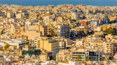 Πώς τα κλειστά ακίνητα μπορούν να δώσουν λύση στη στεγαστική κρίση