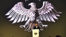 Ο Αλ Σαράα παρουσίασε το νέο έμβλημα της Συρίας - Τι συμβολίζει ο χρυσός αετός