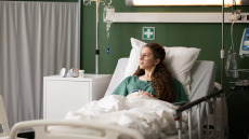 ΕΣΥ: Αλαλούμ με τις μεταφορές γιατρών – Γιατί κινδυνεύει να ξεμείνει το νοσοκομείο Νίκαιας