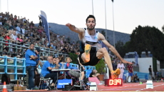 Μίλτος Τεντόγλου: Πρωτιά με άλμα στα 8.19μ στα «Δρόμεια» - Βίντεο 