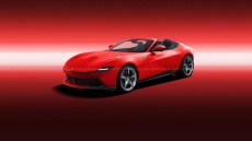 H Ferrari Amalfi γίνεται Spider