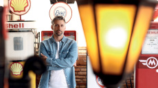 Δημήτρης Μπάρμπας: Ποιος φοβάται τον Mr. music.gr; 