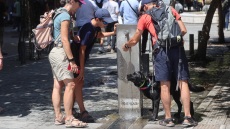 Νέο έκτακτο δελτίο της ΕΜΥ για τον καύσωνα: Αύριο η πιο δύσκολη ημέρα - Ποιες περιοχές θα πάρουν πρώτες «ανάσα» από τα 42αρια
