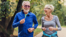 Νόσος Αλτσχάιμερ: Πόσα λεπτά άσκησης την εβδομάδα βάζουν «φρένο» στη νόσο