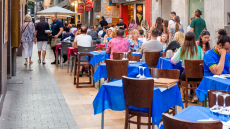 Mystreet: Καταγγελίες με ένα κλικ για τα τραπεζάκια που καταπίνουν τους δημόσιους χώρους