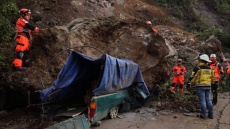 Στους 4 αυξήθηκαν οι νεκροί από το σεισμό στη Γουατεμάλα - Δείτε βίντεο