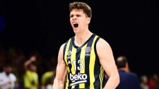 Ο Μπιμπέροβιτς έριξε... πόρτα στο NBA και ανανέωσε με τη Φενερμπαχτσέ - Φωτογραφία 