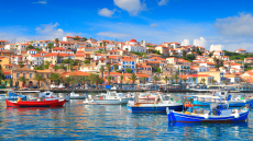  Ηπειρωτική Ελλάδα και εξωτερικό θα πάνε φέτος οι Έλληνες διακοπές - Γιατί στρέφουν την πλάτη στα νησιά