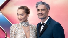 Η Ρίτα Όρα περιέγραψε τη στιγμή που έκανε πρόταση γάμου στον Τάικα Γουαϊτίτι - Ποια ήταν η αντίδρασή του