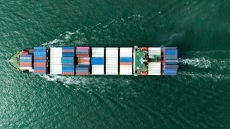 Η ναυτιλία σε τροχιά αβεβαιότητας – Ραγδαίες ανατροπές σε ασφάλιση, δρομολόγια και επενδύσεις