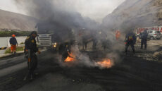 Περού: Νεκρός, 20 τραυματίες σε συγκρούσεις παράτυπων μεταλλωρύχων-αστυνομικών